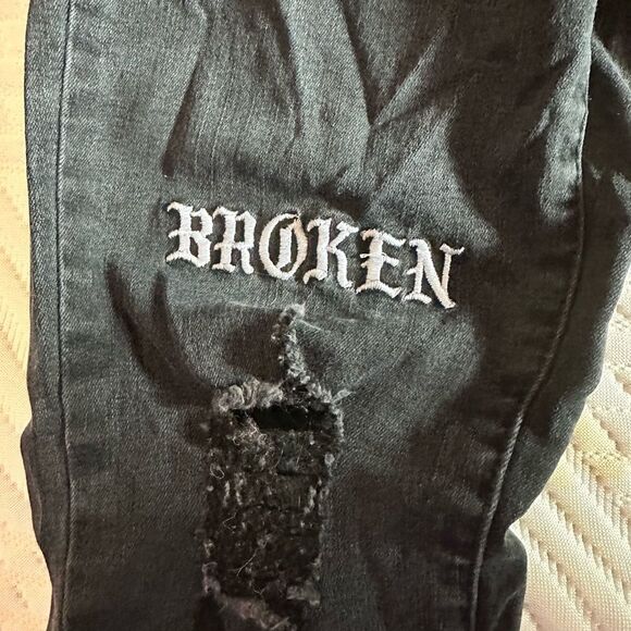 Broken Promises Distressed Skinny Jeans with White Text - Picture 5 of 7